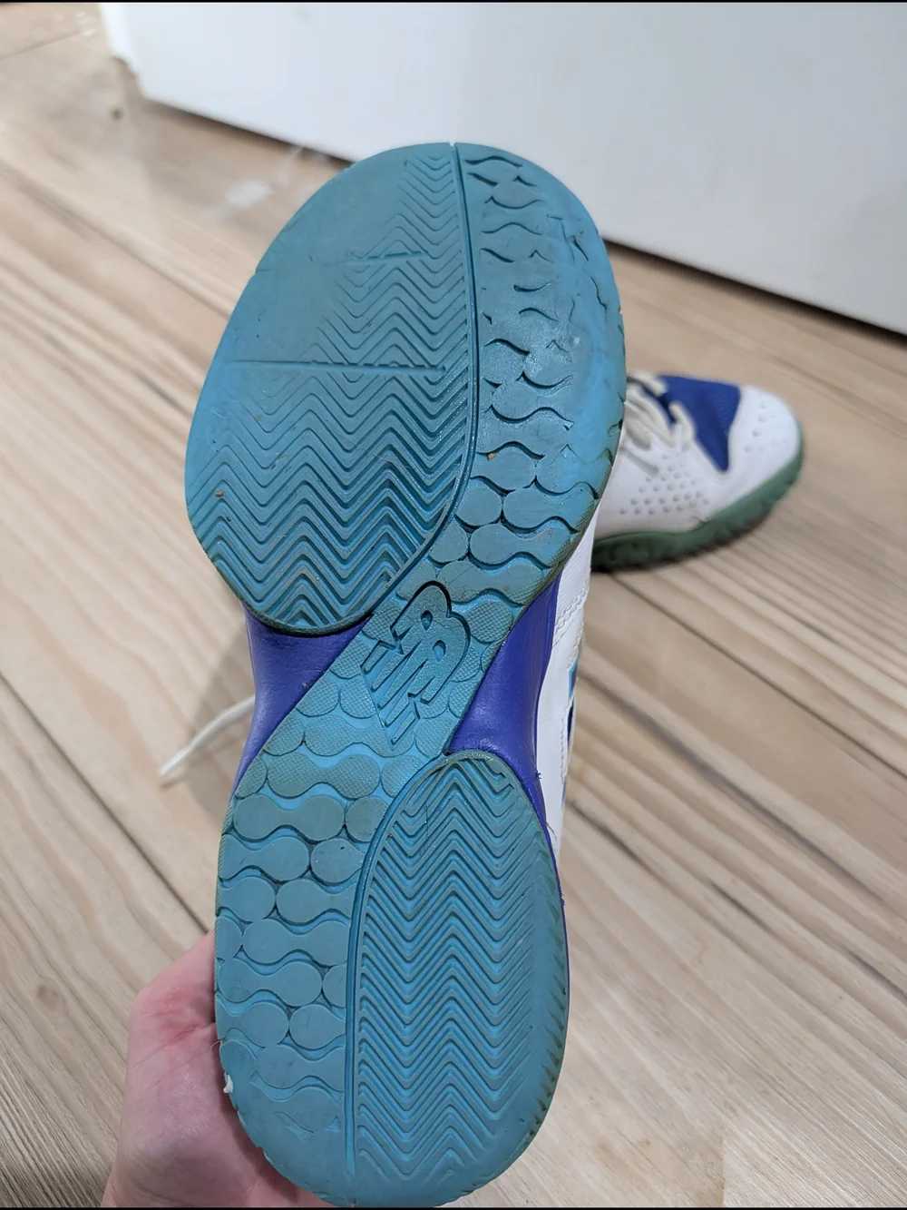 New Balance Women's Size 8 Tennis‎ Shoes White Purple Blue Athletic Sneakers